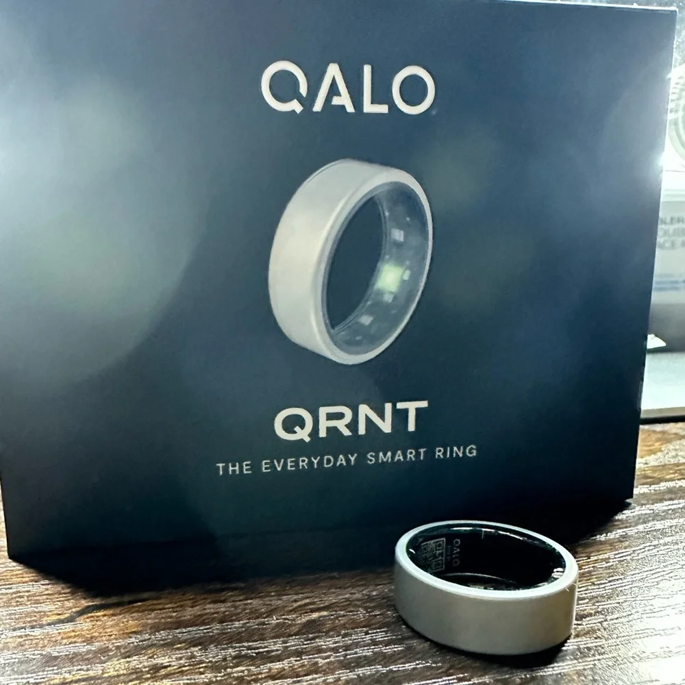 QALO QRNT Everyday Smart Ring - Black and Silver